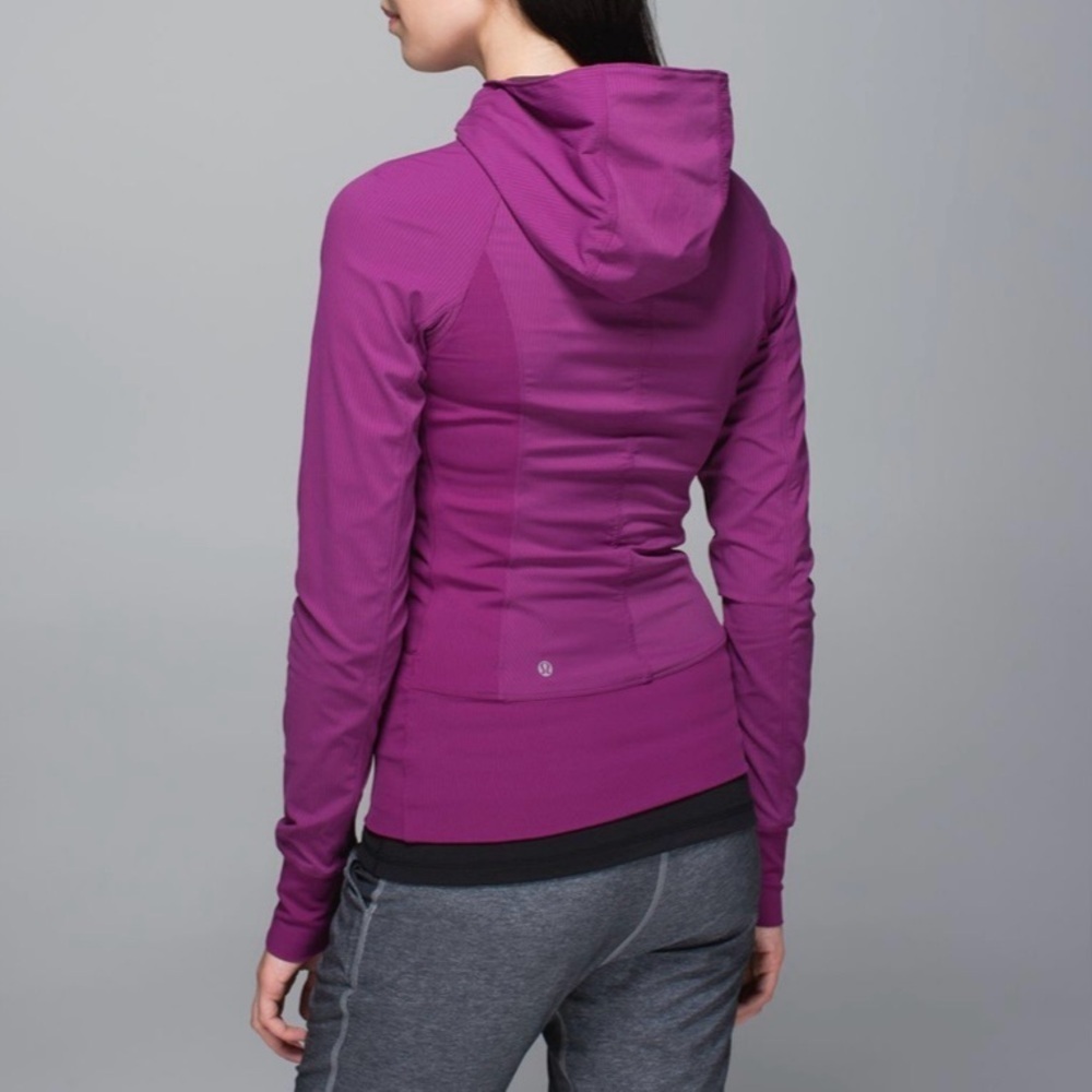 Lululemon In Flux Jacket Reversible, 
Regal Plum